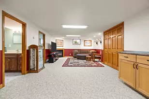 911 Neal Ave SW, Hutchinson, MN 55350 - Photo 56