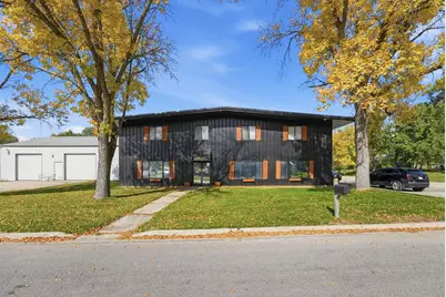 1600 11th Avenue NE, Willmar, MN 56201 - Photo 2