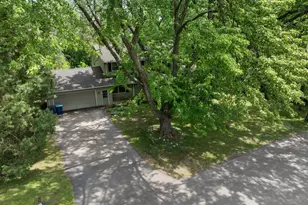355 Margaret Cir, Wayzata, MN 55391 - Photo 72