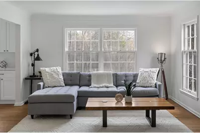 355 Margaret Circle, Wayzata, MN 55391 - Photo 12