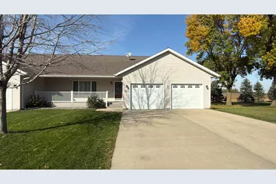 122 E 5th Street N, Truman, MN 56088 - Photo 1