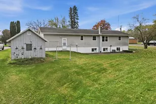 435 Main St, Boyceville, WI 54725 - Photo 40