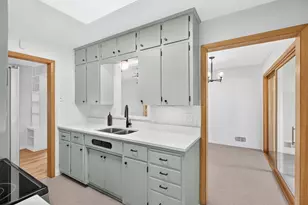 2937 Pascal St, Roseville, MN 55113 - Photo 6