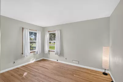 2937 Pascal Street, Roseville, MN 55113 - Photo 10