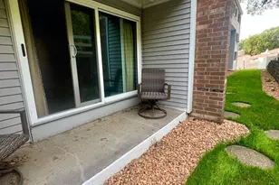 1601 N Innsbruck Dr, Fridley, MN 55432 - Photo 10