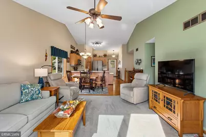 1089 Hewitt Boulevard, Red Wing, MN 55066 - Photo 12