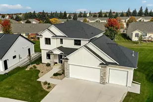 2219 Glady Ln NE, Rochester, MN 55906 - Photo 2
