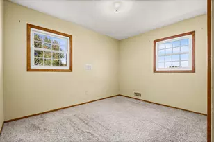 705 S 2nd St, La Crescent, MN 55947 - Photo 16