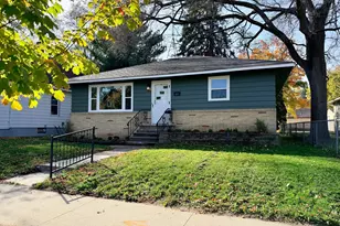 227 22nd Ave N, Saint Cloud, MN 56303 - Photo 2