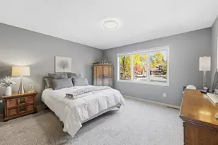 12566 Parkwood Dr, Burnsville, MN 55337 - Photo 12