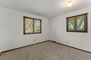 8365 Heather Ave, Eden Prairie, MN 55347 - Photo 18