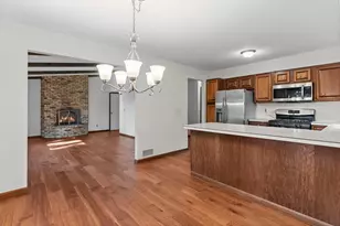 8365 Heather Ave, Eden Prairie, MN 55347 - Photo 10