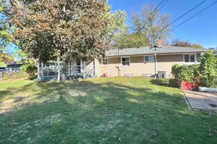 2819 Farrington St, Roseville, MN 55113 - Photo 24
