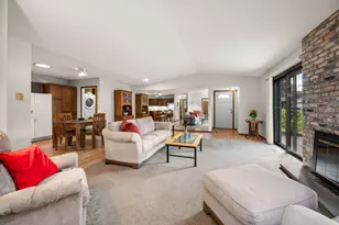 1070 Zanzibar Ln N, Plymouth, MN 55447 - Photo 6
