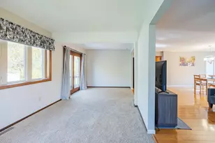 2237 Bronson Dr, Mounds View, MN 55112 - Photo 10