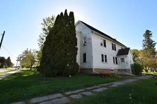417 W 2nd St, Zumbrota, MN 55992 - Photo 8