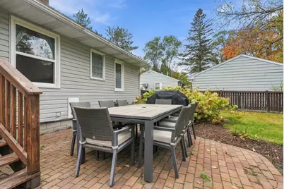 519 Doris Avenue, Shoreview, MN 55126 - Photo 34
