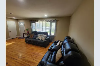 103 5th Avenue SW, Faribault, MN 55021 - Photo 6