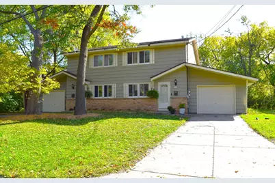 819 & 821 55th Avenue N, Brooklyn Center, MN 55430 - Photo 1