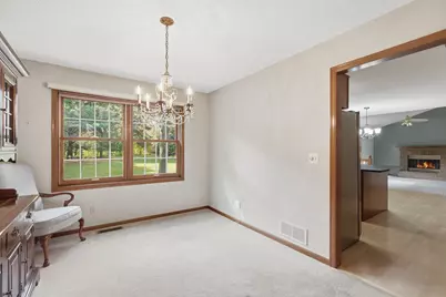 2354 Heights Avenue E, Maplewood, MN 55119 - Photo 26