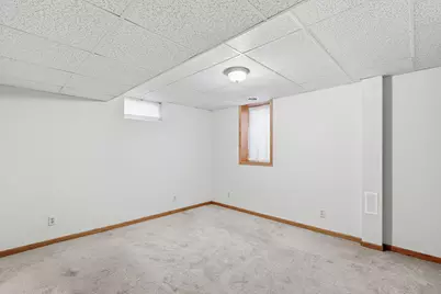 2354 Heights Avenue E, Maplewood, MN 55119 - Photo 38