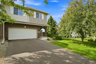 18906 Inlet Rd, Lakeville, MN 55044 - Photo 2