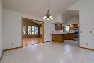 104 Wadsworth Dr, Mankato, MN 56001 - Photo 8