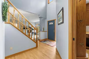 8441 W Lake Dr, Chanhassen, MN 55317 - Photo 24