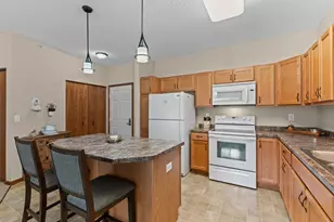 1880 3rd Ave NW, Rochester, MN 55901 - Photo 4