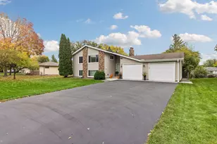 1858 Turquoise Trail, Eagan, MN 55122 - Photo 2