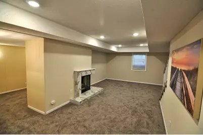 5845 Lake Curve Lane, Brooklyn Center, MN 55429 - Photo 24