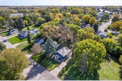 810 E Junius Avenue, Fergus Falls, MN 56537 - Photo 38