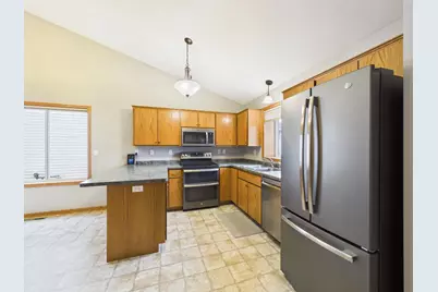 6724 Black Spruce Street, Saint Cloud, MN 56303 - Photo 8