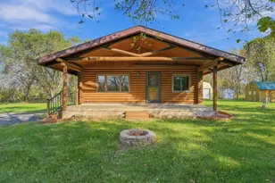 792 Holden Ln, Hudson, WI 54016 - Photo 1