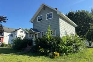 429 W Mark St, Winona, MN 55987 - Photo 2