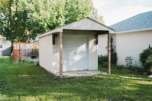 227 E 9th St, Blue Earth, MN 56013 - Photo 46