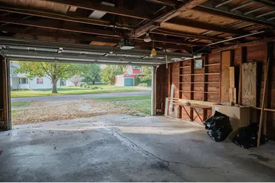 227 E 9th Street, Blue Earth, MN 56013 - Photo 42