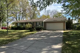 3301 Selkirk Dr, Burnsville, MN 55337 - Photo 2