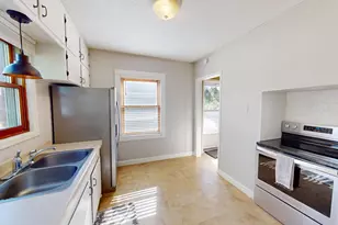 140 6th St SE, Glenville, MN 56036 - Photo 14
