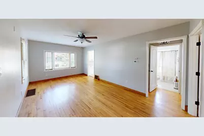 140 6th Street SE, Glenville, MN 56036 - Photo 2