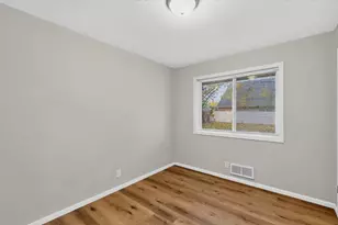 427 21st Ave SW, Rochester, MN 55902 - Photo 16