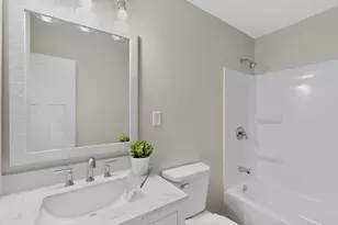 427 21st Ave SW, Rochester, MN 55902 - Photo 10