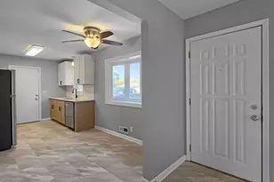 9312 Oakland Ave S, Bloomington, MN 55420 - Photo 2
