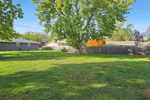 9312 Oakland Ave S, Bloomington, MN 55420 - Photo 24