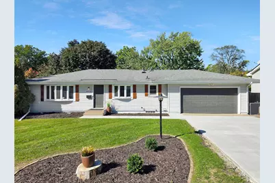 9312 Oakland Avenue S, Bloomington, MN 55420 - Photo 1