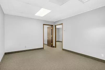 5701 Kentucky Avenue N, Crystal, MN 55428 - Photo 24