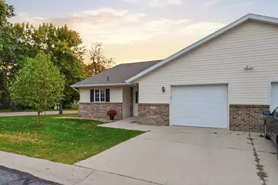 324 Valley View Drive SE, Willmar, MN 56201 - Photo 20