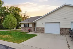 324 Valley View Dr SE, Willmar, MN 56201 - Photo 20