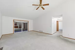 324 Valley View Dr SE, Willmar, MN 56201 - Photo 14