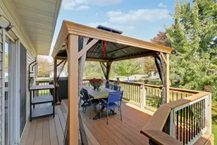 9736 Evergreen Ave N, Brooklyn Park, MN 55443 - Photo 62